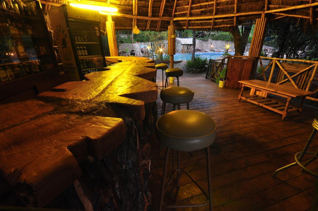 Naiberi River Campsite & Resort Элдорет Экстерьер фото